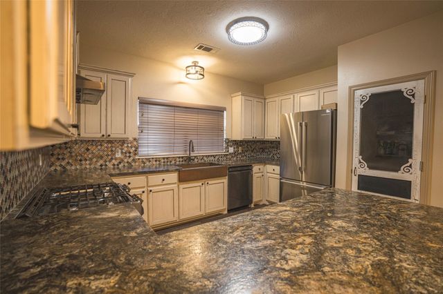 573 Fm 980 Road, Huntsville, TX 77320