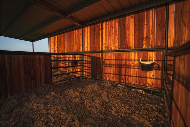 573 Fm 980 Road, Huntsville, TX 77320