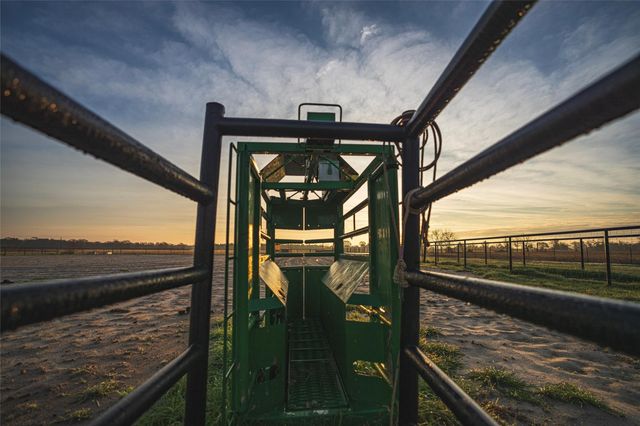 573 Fm 980 Road, Huntsville, TX 77320