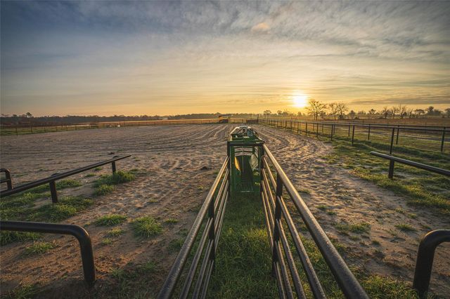 573 Fm 980 Road, Huntsville, TX 77320