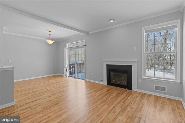 50 FROST LN, East Windsor, NJ 08520