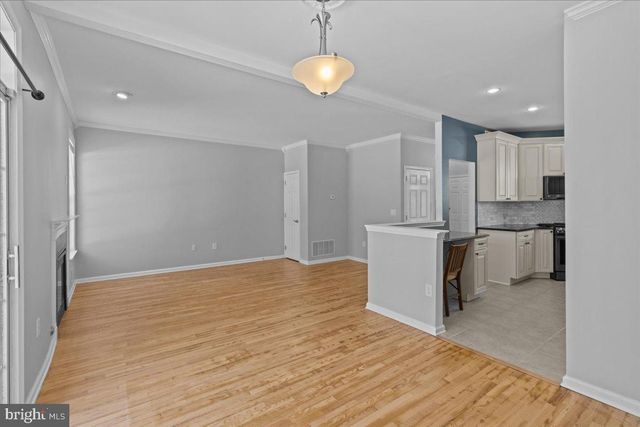 50 FROST LN, East Windsor, NJ 08520