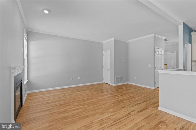 50 FROST LN, East Windsor, NJ 08520