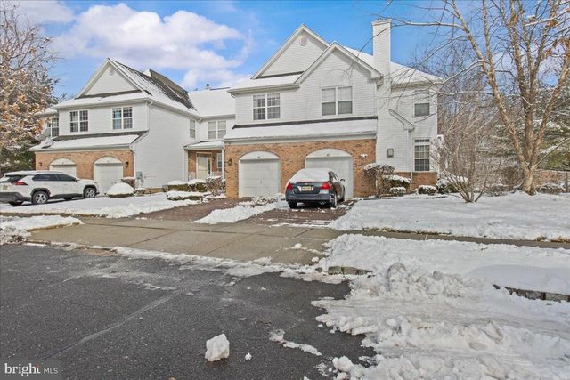 50 FROST LN, East Windsor, NJ 08520