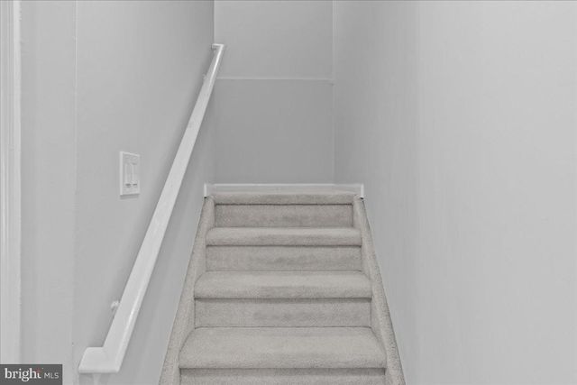 50 FROST LN, East Windsor, NJ 08520