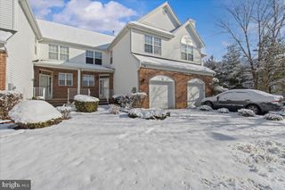 50 FROST LN, East Windsor, NJ 08520