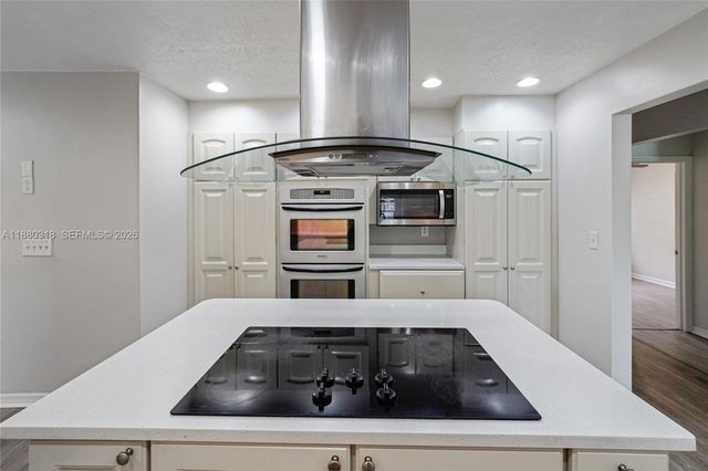 1000 NW 17th Ave, Boca Raton, FL 33486