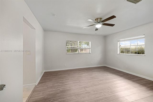 1000 NW 17th Ave, Boca Raton, FL 33486