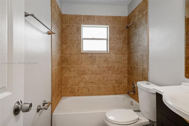 1000 NW 17th Ave, Boca Raton, FL 33486