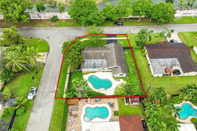 1000 NW 17th Ave, Boca Raton, FL 33486