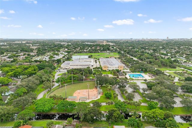 1000 NW 17th Ave, Boca Raton, FL 33486