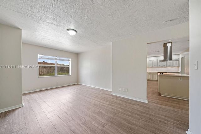 1000 NW 17th Ave, Boca Raton, FL 33486