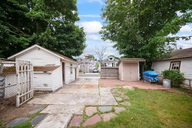 67 Colby Rd, Quincy, MA 02171
