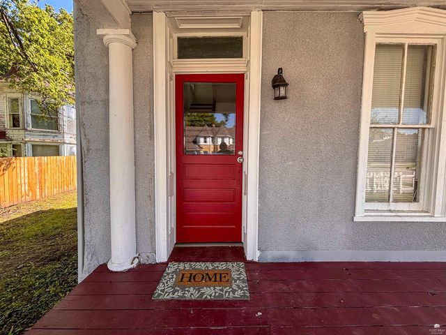 137 W 4th Street, Junction City, KS 66441