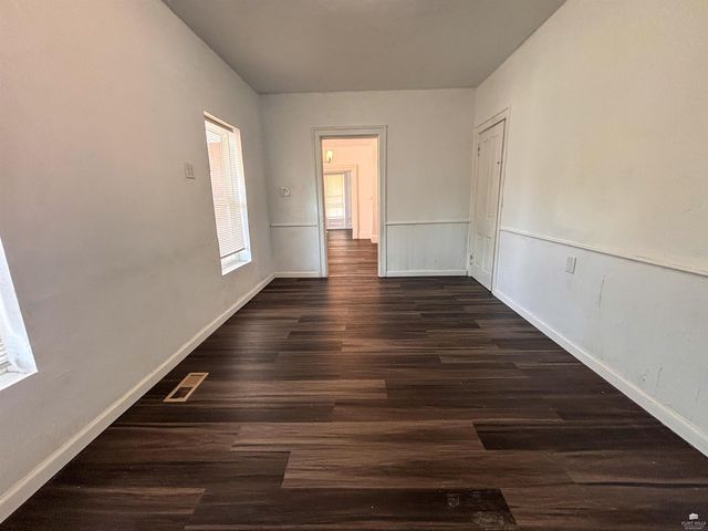 137 W 4th Street, Junction City, KS 66441