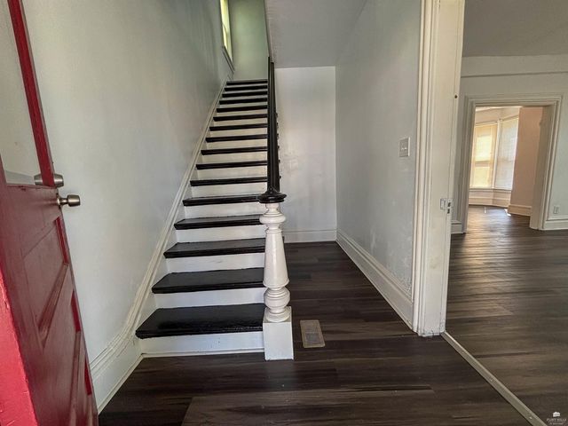 137 W 4th Street, Junction City, KS 66441