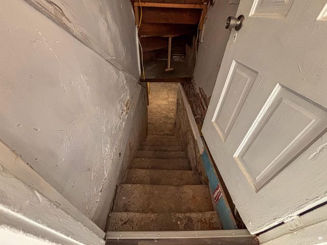 137 W 4th Street, Junction City, KS 66441