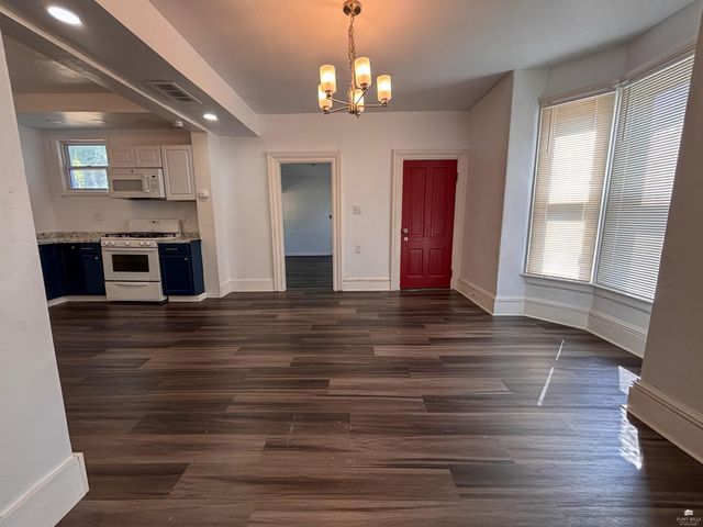 137 W 4th Street, Junction City, KS 66441