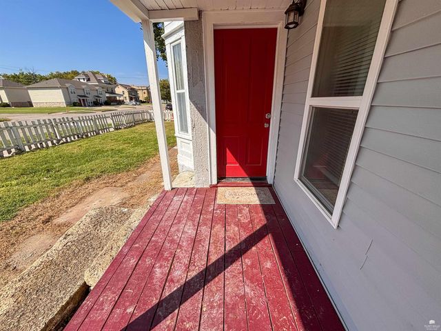 137 W 4th Street, Junction City, KS 66441