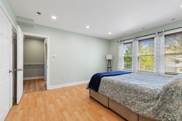 87 Alpine Pl 87, Franklin, MA 02038