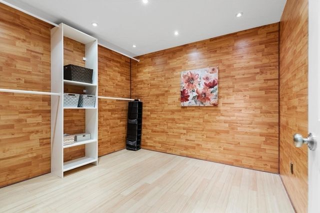 87 Alpine Pl 87, Franklin, MA 02038