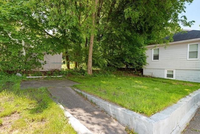 87 Alpine Pl 87, Franklin, MA 02038