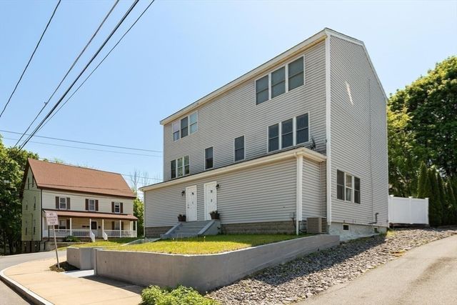 87 Alpine Pl 87, Franklin, MA 02038