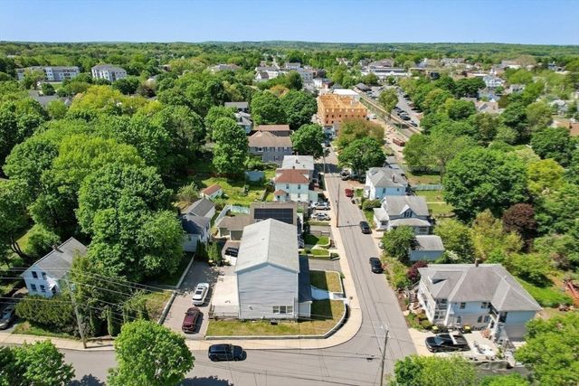 87 Alpine Pl 87, Franklin, MA 02038
