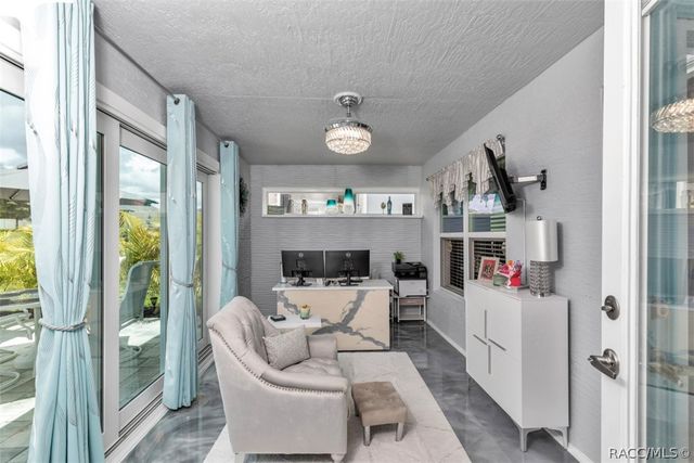 657 W Twisted Oaks Drive, Beverly Hills, FL 34465