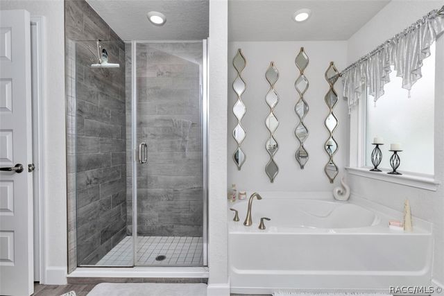 657 W Twisted Oaks Drive, Beverly Hills, FL 34465