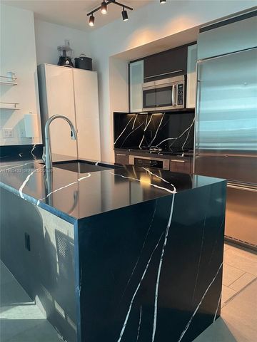 55 SE 6th St 1407, Miami, FL 33131