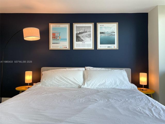 55 SE 6th St 1407, Miami, FL 33131