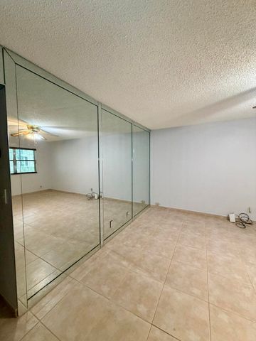 688 SAXONY O Way, Delray Beach, FL 33446