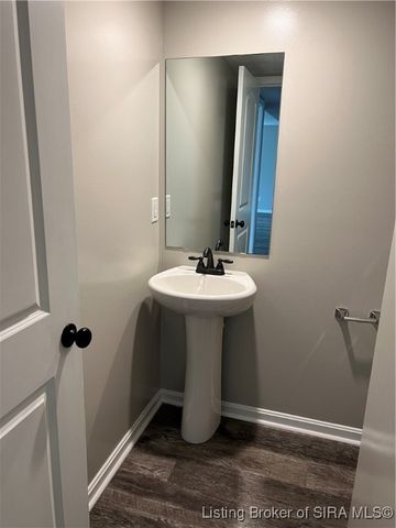 7201 Meyer Loop, Sellersburg, IN 47172