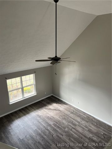 7201 Meyer Loop, Sellersburg, IN 47172