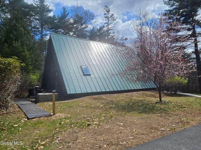 107 Lake Tour Road, Lake Luzerne, NY 12846