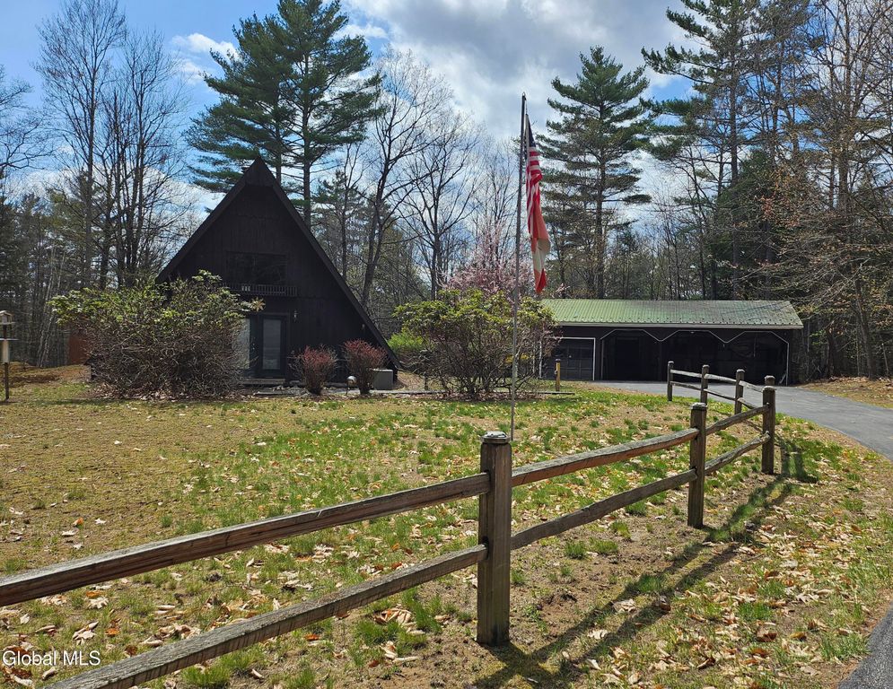 107 Lake Tour Road, Lake Luzerne, NY 12846