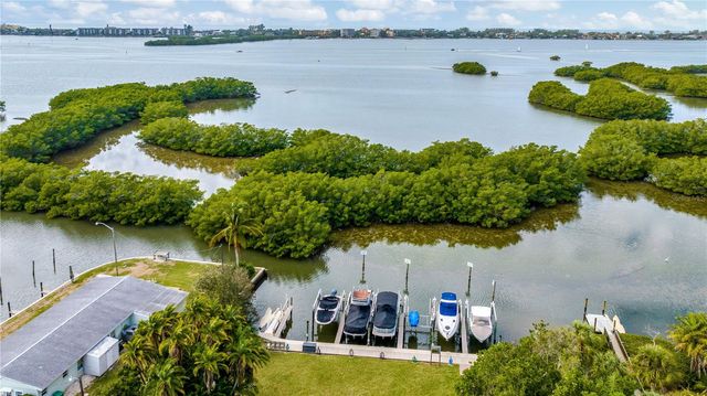 1680 ASSISI DRIVE 13, Sarasota, FL 34231