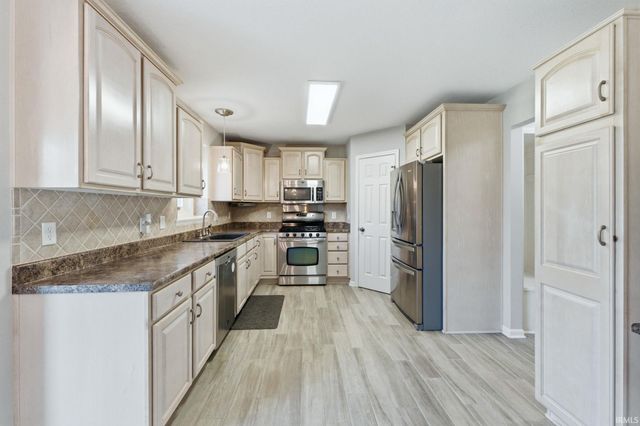 3018 Weatherstone Court, Fort Wayne, IN 46814