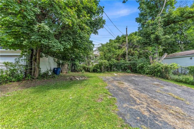 9001 Rosewood Avenue, Cleveland, OH 44105