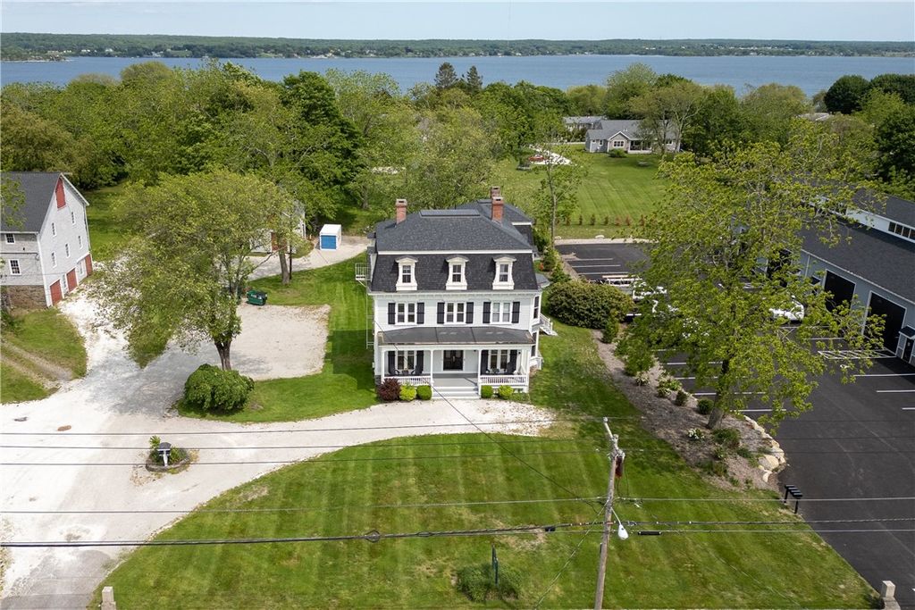 2951 East Main Road 5, Portsmouth, RI 02871