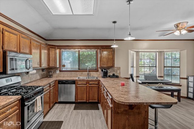 8809 Cromwell Drive, Shreveport, LA 71129