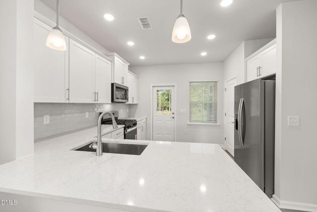 621 Wicklow Hall Drive, Fuquay Varina, NC 27526