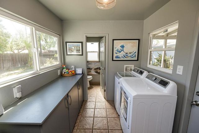 1424 W Roseburg Ave, Modesto, CA 95350