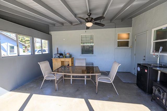 1424 W Roseburg Ave, Modesto, CA 95350