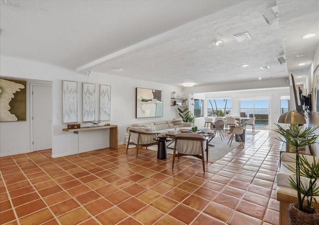 3127 BAY SHORE ROAD, Sarasota, FL 34234