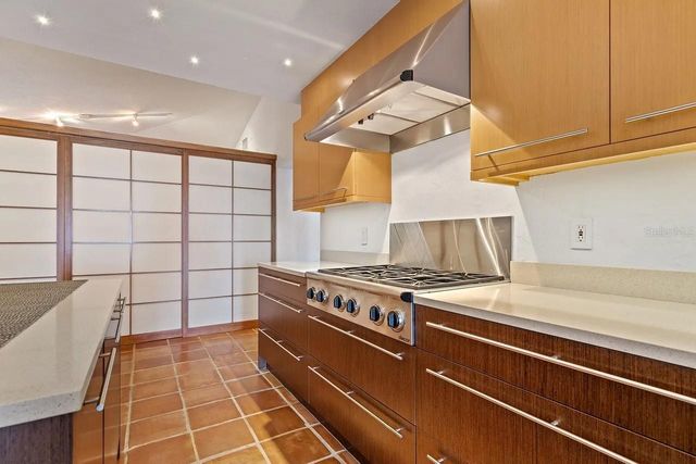 3127 BAY SHORE ROAD, Sarasota, FL 34234