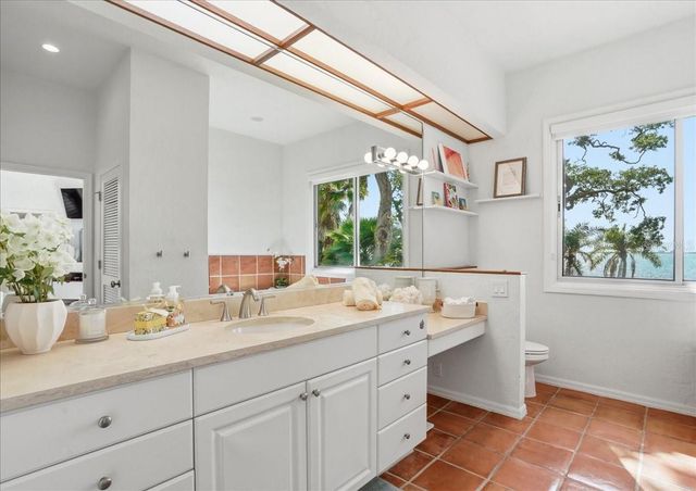 3127 BAY SHORE ROAD, Sarasota, FL 34234