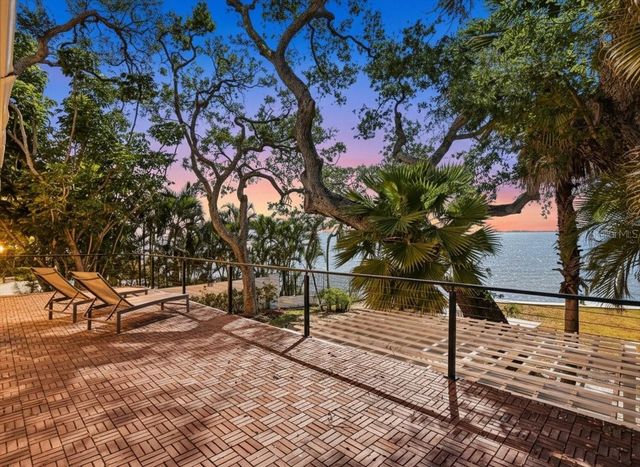 3127 BAY SHORE ROAD, Sarasota, FL 34234
