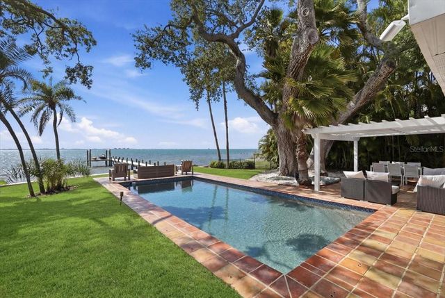 3127 BAY SHORE ROAD, Sarasota, FL 34234